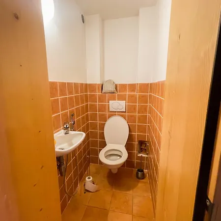 U Dvou Potoku Nyaraló *